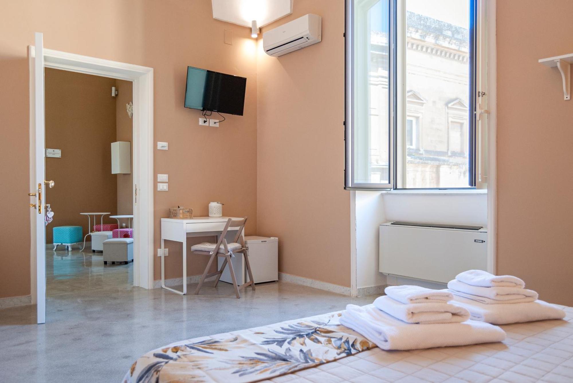 La Pigna Bianca Suites Λέτσε Εξωτερικό φωτογραφία